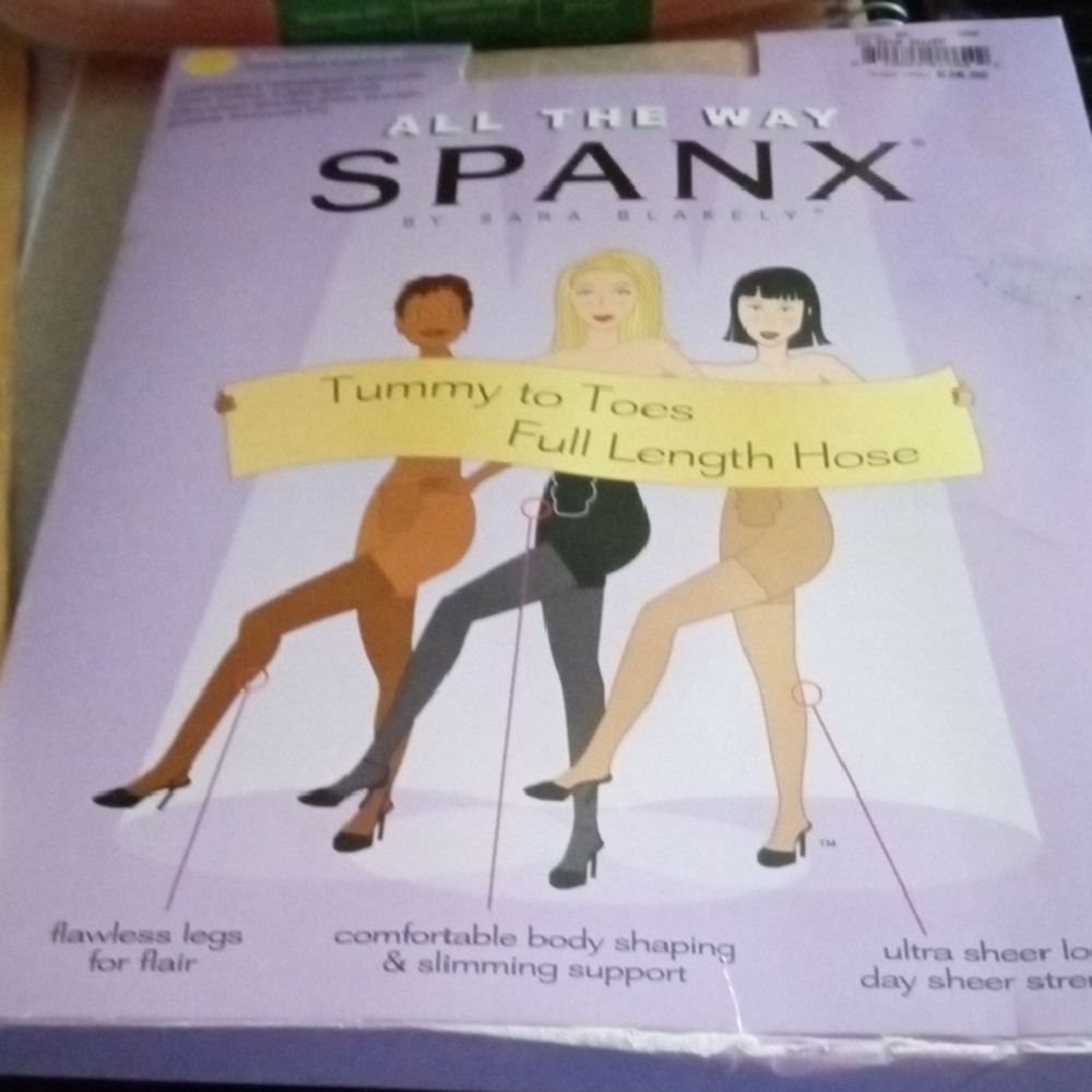 SPANX Fishnet Tights with Pattern - Picture 3 of 3